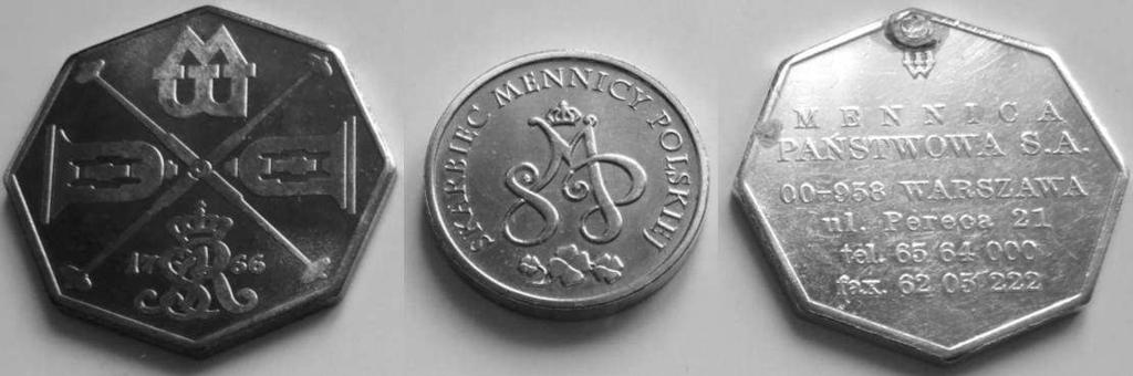 Numizmatycznego. W górnym rzędzie centralnie pokazano na żetonie logo Skarbca Mennicy Polskiej spółki córki Mennicy.