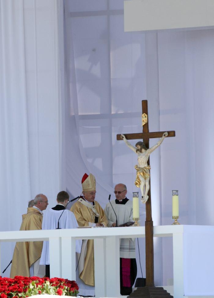 Biadania moje zmieniłeś mi w taniec; Boże mój, Panie, będę Cię wysławiał na wieki (z Psalmu 29).