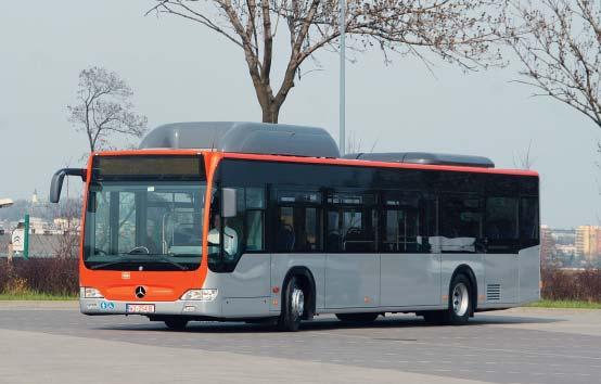 Pojazd może zabrać jednorazowo 85 pasażerów, w tym 30 na miejscach siedzących.