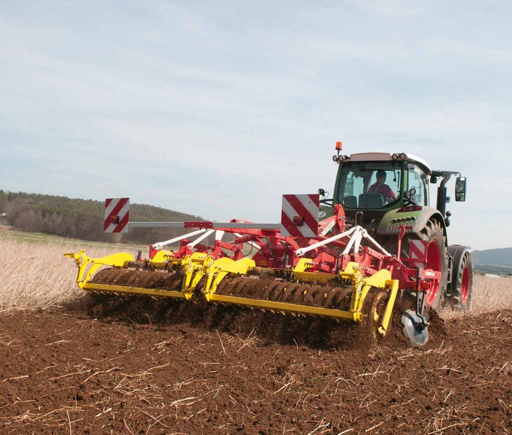 SYNKRO 1030 K / T Kultywatory zawieszane składane / ciągnione Zawieszane i ciągnione kultywatory o szerokościach roboczych od 4,0 m do