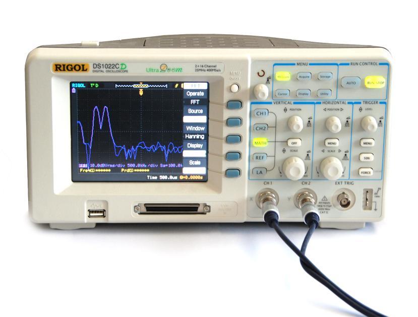 Wciśnij CH1 i wybierz Coupling AC, BW Limit OFF, Probe 1X, Digital Filter OFF. Ustawienia powtórz dla CH2. Wciśnij MATH i wybierz Operate FFT, Display Full Screen, Scale V RMS.