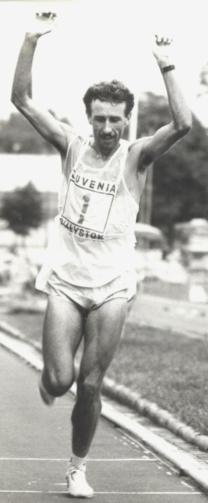 Z prawej inny utytułowany białostocki maratończyk Henryk Lupa (Juvenia Białystok).