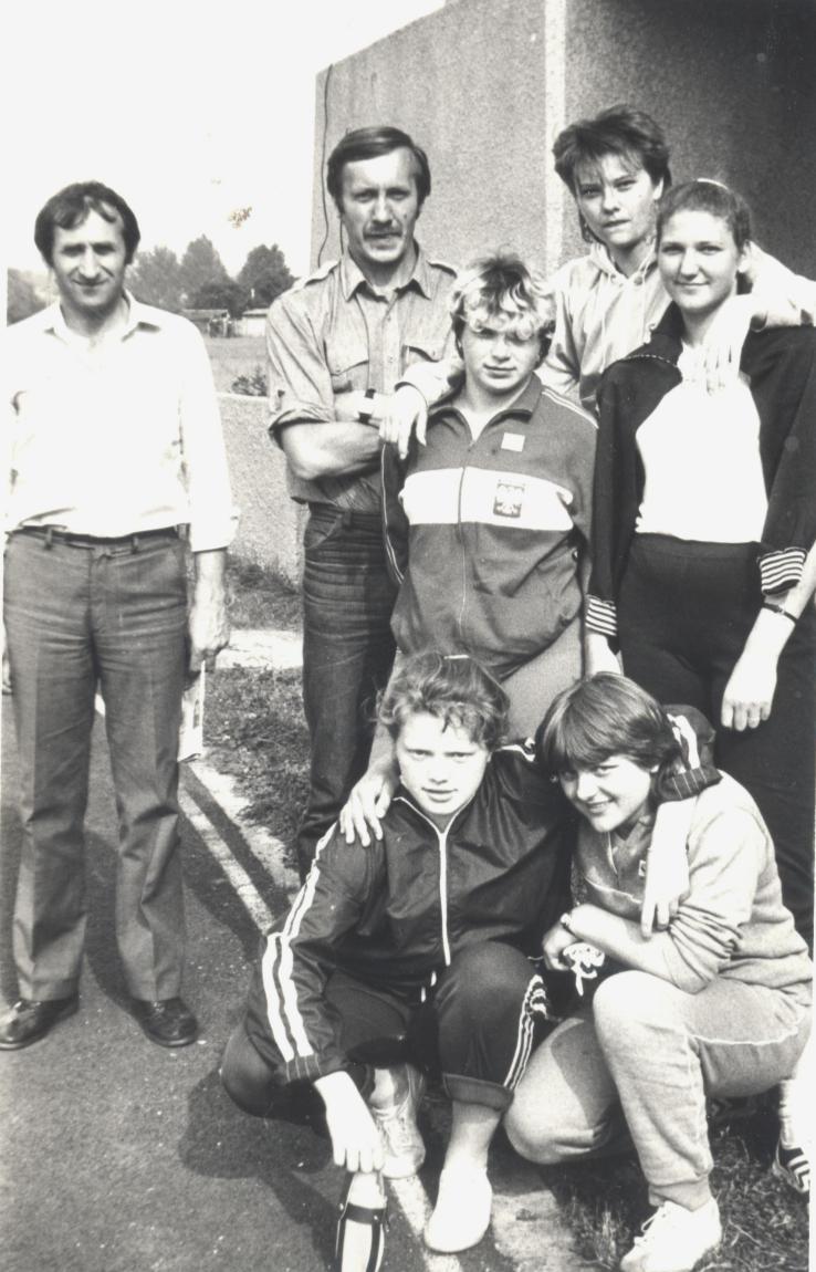 Eugeniusz Bedeniczuk (Jagiellonia Białystok) w trakcie skoku na odległość 16 m 31 cm, w którym 31 maja 1987 roku w Białej Podlaskiej