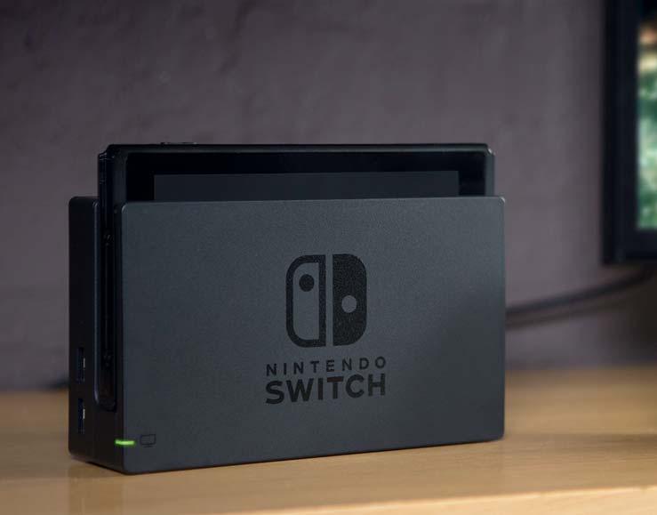 dokująca Nintendo Switch Wymiary: 104mm x 173mm x 54mm Waga: około 327 g Porty USB: dwa kompatybilne porty USB 2.0 z boku, jeden z tyłu*.