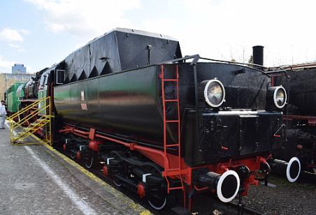 parowóz towarowyty51-228 Długość ze zderzakami 23,050 m