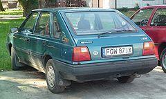 Test nr 11 - historia polskiej motoryzacji (test jednokrotnego wyboru tylko jedna odpowiedź jest prawidłowa) 1. Poprzednikiem Poloneza był samochód: a. Warszawa b. Polski Fiat 125p c. Syrena 2.
