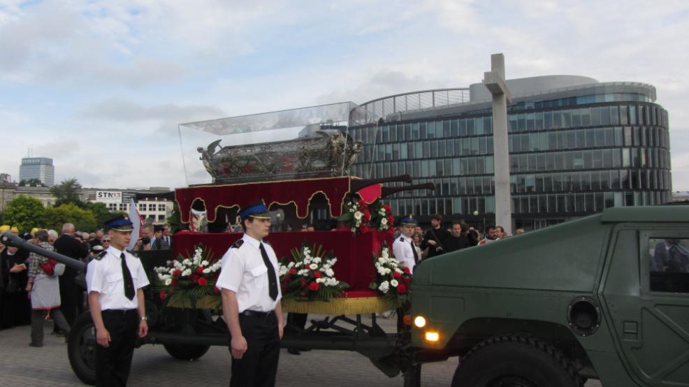 SZÓSTY DZIEŃ DZIĘKCZYNIENIA 2 CZERWCA 2013 ROKU Dziękczynienie za łaskę