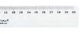 Zestaw zawiera linijkę 15 cm, ekierkę 15 cm oraz kątomierz.
