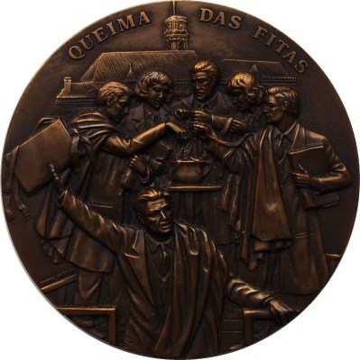 34 4 marca 2014 roku w Muzeum Miasta Gdyni odbył się odczyt Dariusza Świsulskiego "Tradycje Uniwersytetu w Coimbrze ilustrowane medalami, zorganizowany przez Oddział Gdański Polskiego Towarzystwa