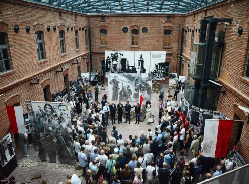 dane opracowano w Departamencie Kultury i Dziedzictwa Narodowego.