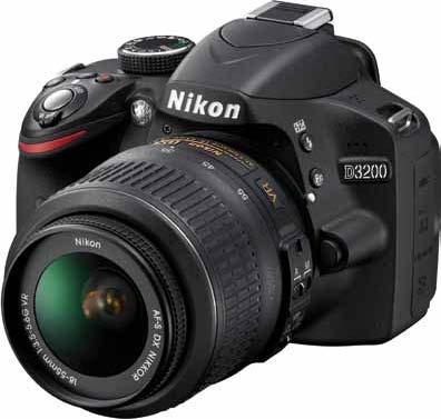 kurzu 2477.- z ob. Nikkor 18-55 VR D90 W modelu D90 połączono rozwiązania techniczne zapożyczone z flagowych lustrzanek cyfrowych firmy Nikon z całym szeregiem zaawansowanych funkcji. 1988.