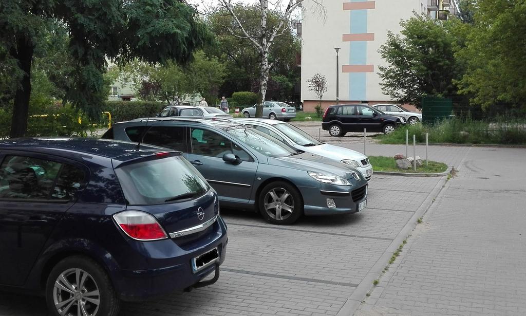 KAPUŚCISKA - 590.456 zł 1. Parkingi i uporządkowanie terenów zielonych na ul.