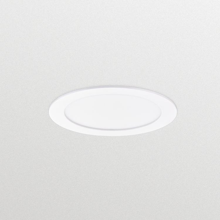 CoreLine SlimDownlight Wniosek Oświetlenie ogólne w korytarzach Sklepy detaliczne Recepcje Ciągi komunikacyjne wewnątrz pomieszczeń Specyfikacje Typ DN135B (wersja do wbudowania) Zakres temperatur