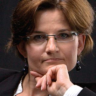 efektywnością wykorzystania czasu - każda minuta tutaj jest twórcza i dodająca uczestnikom wartości, zarówno w formie nowych odkryć, wiedzy i
