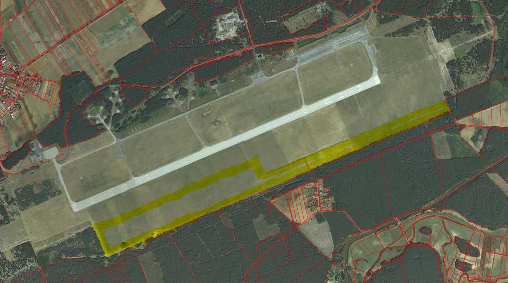 6) teren inwestycyjny TLDG-3 o powierzchni ok. 45,5ha, teren certyfikowany lotniska, od południa graniczy z lasami; Źródło: http://mapy.geoportal.gov.