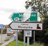 przebiegają przez regiony obu krajów, Kraj reszowski i Województwo Małopolskie.
