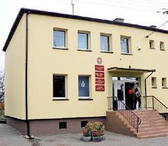 Na terenie gminy częściowo znajduje się lotnisko wojskowe Powidz. Gmina Zagórów (pow. 159,59 km², 9100 mieszkańców) zajmuje południową część powiatu.