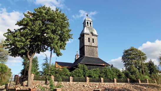Szemborowo (gm. Strzałkowo) Kościół św. Urszuli - pierwotny drewniany powstał w połowie XV w., kolejny został zastąpiony nowym w latach 1818-23.