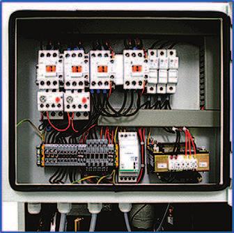 Na wyświetlaczu panelu elektronicznego sygnalizowane są również sygnały alarmowe blokad które zabezpieczają sprężarkę przed uszkodzeniem, jak również sygnały informacyjne