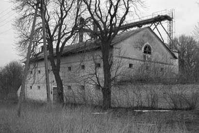 SPICHLERZ (6) Budynek stanowi zachodnie zamknięcie pierwszego okołu gospodarczego.