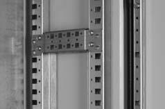 drzwiowe umieszczone na drzwiach w standardzie dla montażu poziomego szyn WTTO oraz utrzymania sztywności drzwi nylonowy