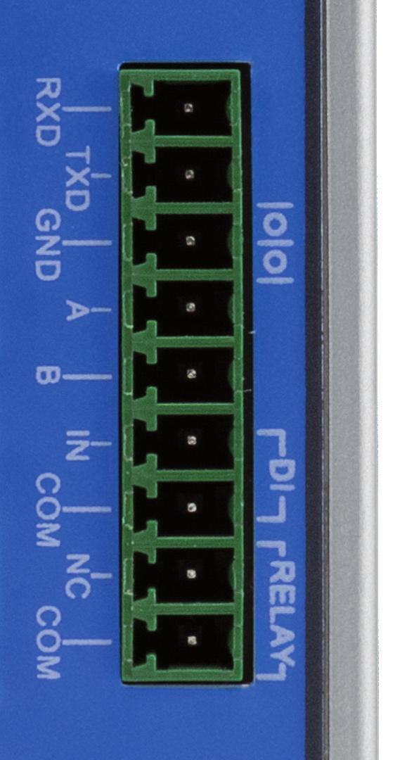 Porty Szeregowe i I/O Standardowy router TK800 posiada dwa porty Ethernet oraz interfejs szeregowy służący do konfiguracji.