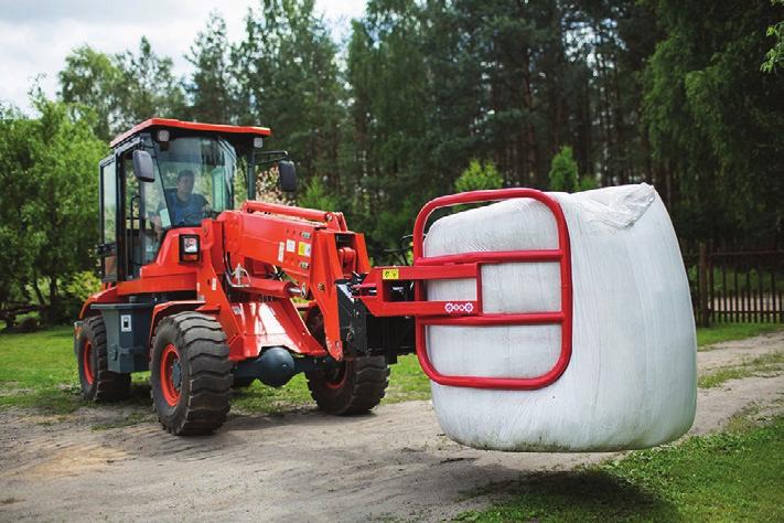 Konstrukcja chwytaka gwarantuje bezpieczny transport balotów owiniętych folią.