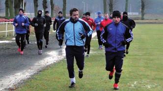 Treningi wznowione zimowej piłkarze Spójni wznowili Poprzerwie treningi, przygotowując się do rozgrywek rundy wiosennej.