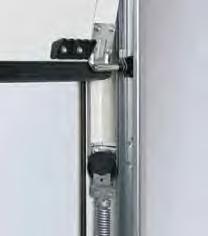 Mechanizm sprężyn naciągowych z systemem sprężyny w sprężynie Podwójne sprężyny naciągowe i stalowe liny z każdej strony zabezpieczają płytę przed opadnięciem.