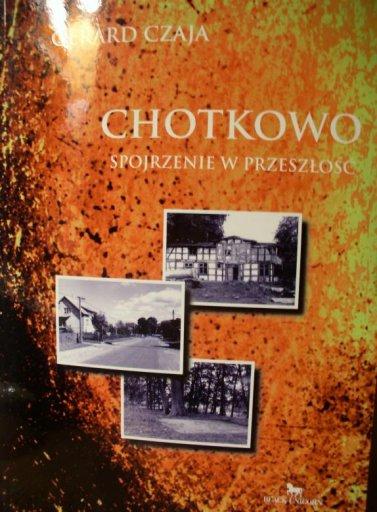 Książka jest pierwszym opracowaniem opisującym przeszłość i teraźniejszość tej wsi w powiecie bytowskim.