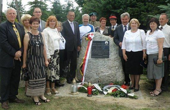 Od lewej: Zbigniew Talewski;Danuta Babińska;(NN)Łukasz Grzęzicki; Elżbieta Stanisław Stanke; ; J.