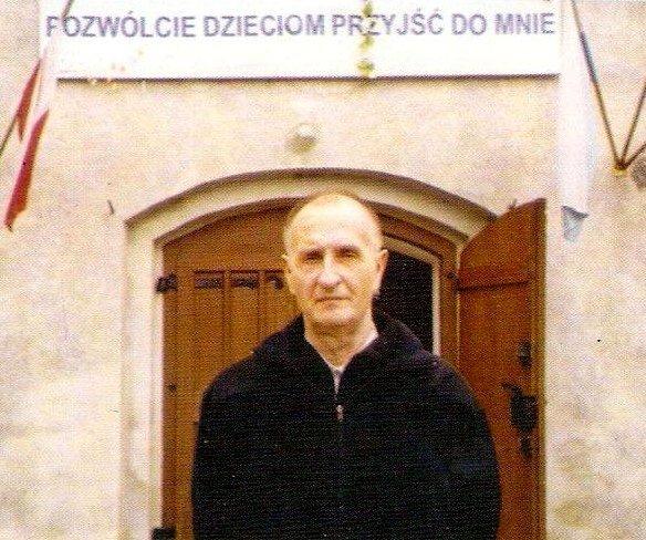 LIPUSKIE OPOWIEŚCI Ks. Władysław Szulist Lipusz Moja kaszubska droga Mój ojciec w styczniu 1944 r. dostał się do obozu koncentracyjnego w Stutthofie za kontakty z partyzantami.