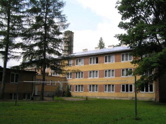 Wyszyńskiego), Cerkiew nad Solinę Wycieczki piesze: - Kamień Leski w Glinnym - Gruszka (Pogórze Bukowskie) Wycieczki po Lesku: