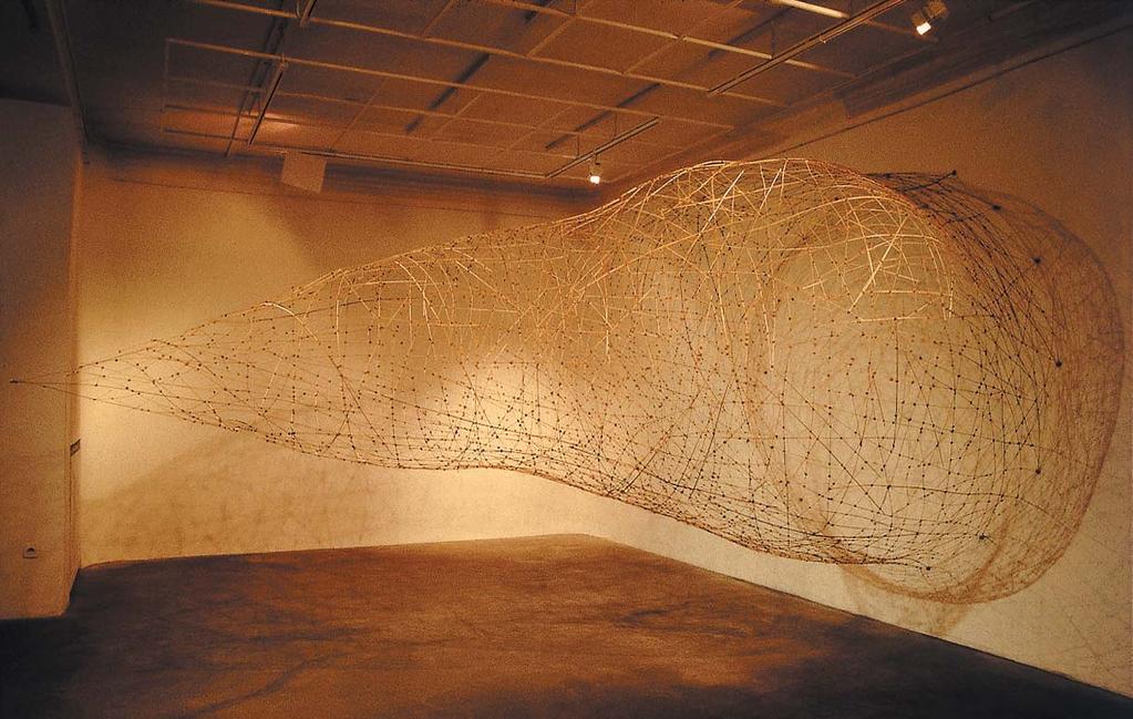 P O S T A W Y 1 1. Bez tytu³u, 1997, trawa, wosk, rozpiêtoœæ 4 m 2.