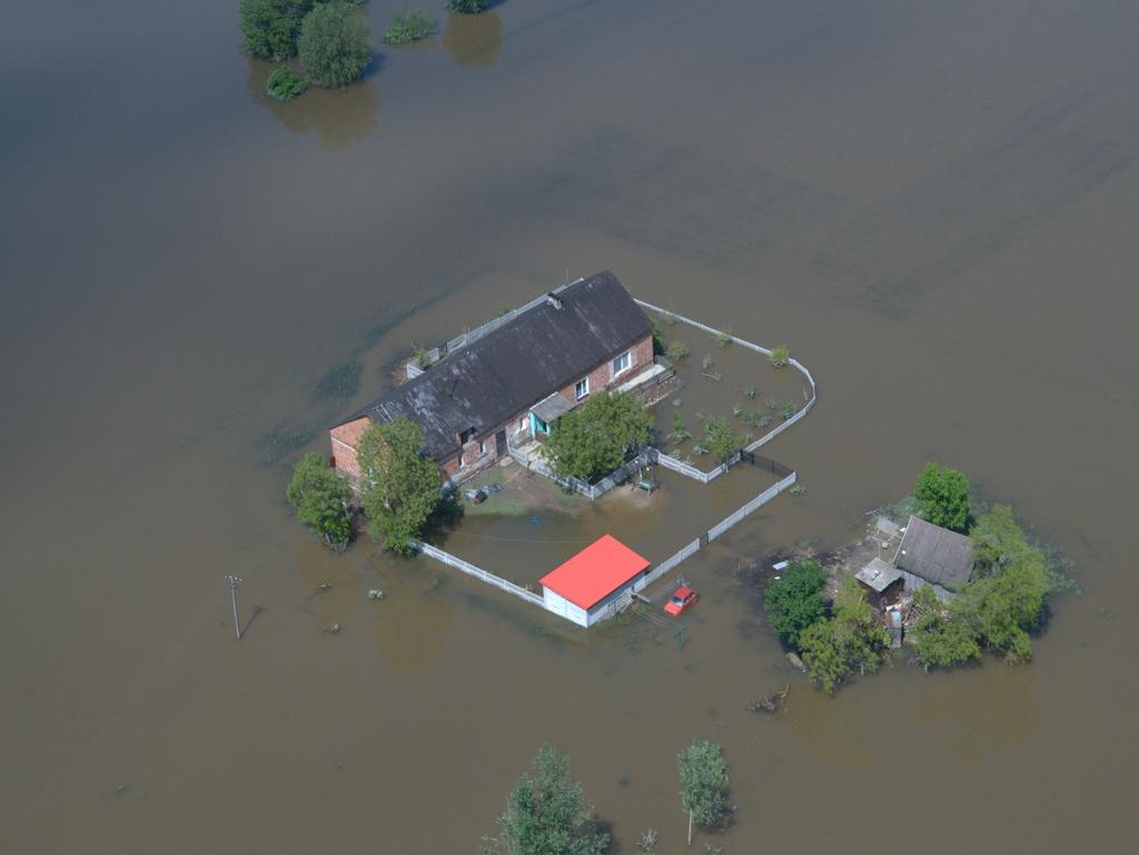 PROBLEMY OCHRONY PRZED POWODZIĄ ZIEMI