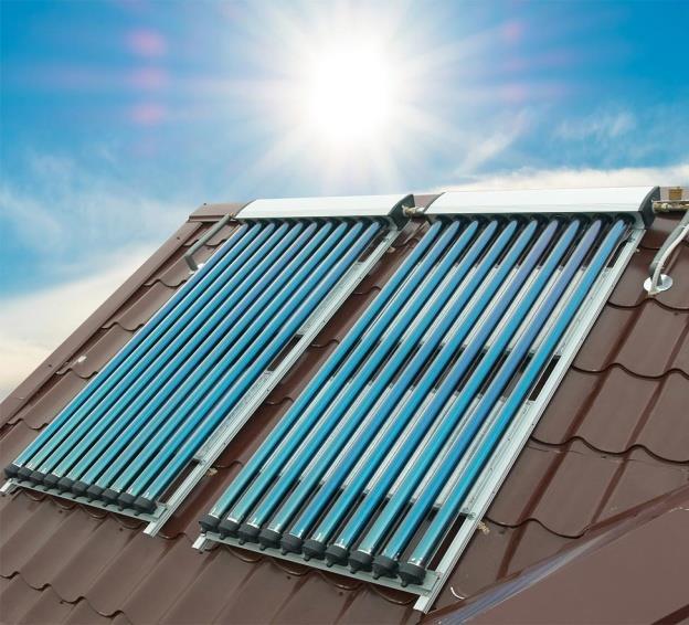 Kolektory słoneczne lokalizacja Wybór miejsca na zamontowanie kolektorów słonecznych: dach spadzisty - jeśli ma on nachylenie nie mniejsze niż 25.