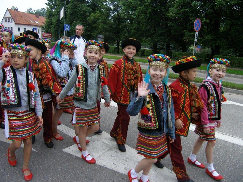 Określenie dokładnej liczby osób narodowości niepolskiej w Polsce jest trudne: nie wszystkie takie osoby należą do stowarzyszeń czy organizacji narodowościowych, nie wszystkie potrafią dokładnie