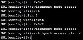Host A i host znajdują się w różnych sieciach VLAN, VLAN 1 i VLAN 2.