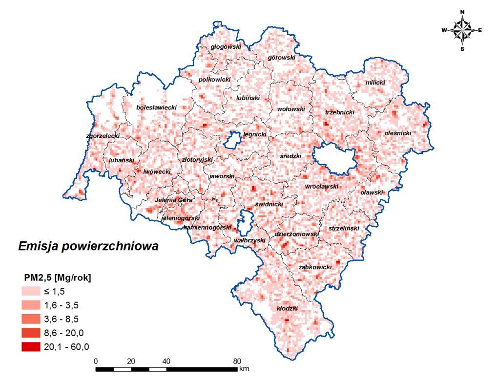 3.2.2.2 Emisja powierzchniowa Roczny ładunek pyłu zawieszonego PM2,5 z emisji powierzchniowej w strefie dolnośląskiej zinwentaryzowano na poziomie ponad 14 tys.