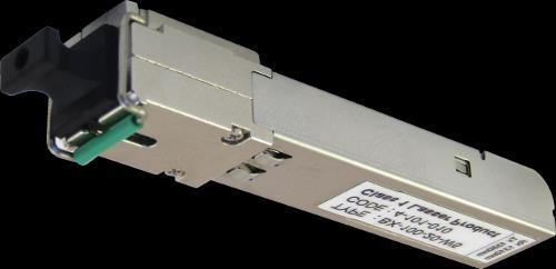 2 1 200M-1S.0.1.M 1 0 1 (PoE 25,5W) - - - 2G-1S.0.1. 1 0 1 (PoE 25,5W) - - - Moduły SFP BX-1000 i BX-100 Small Form-factor