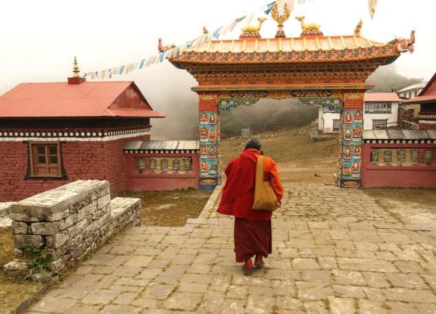 Nepal Dzień 7: Wioska Mundu do Kyanjin Gompa (3870m): pieszo 2-3 godziny, 460m przewyższenia ok.