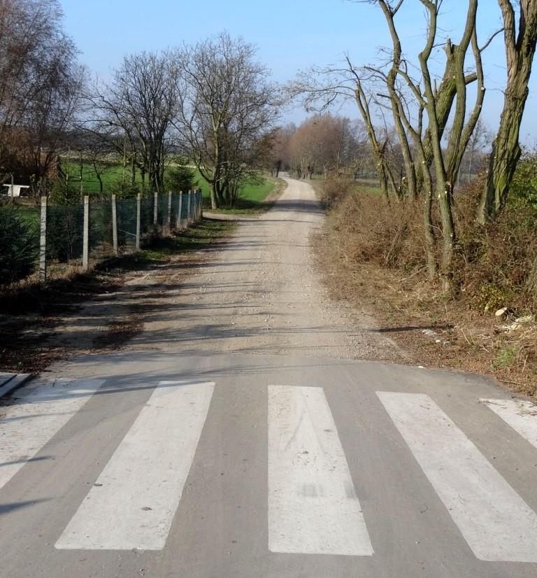 DROGI Przebudowa drogi (tłuczniem) we wsi Kroczewo Baraki dł.