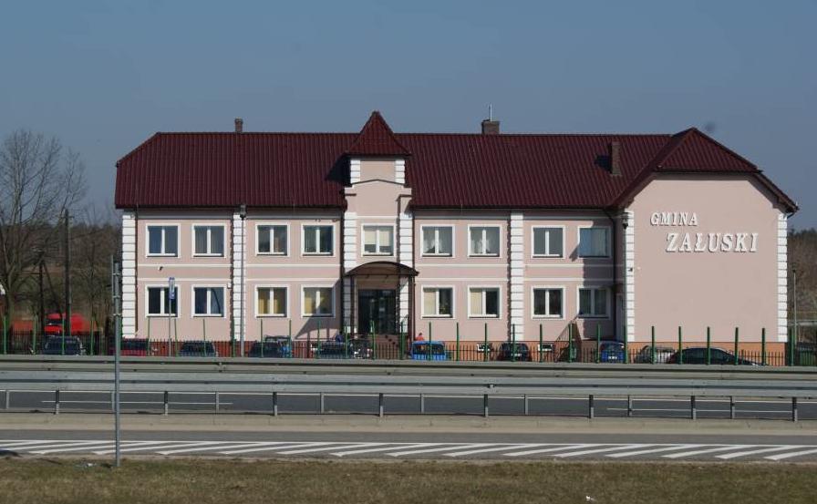 Urząd Gminy Załuski 2012 rok Remont budynku docieplenie, elewacja oraz wymiana ogrzewania z