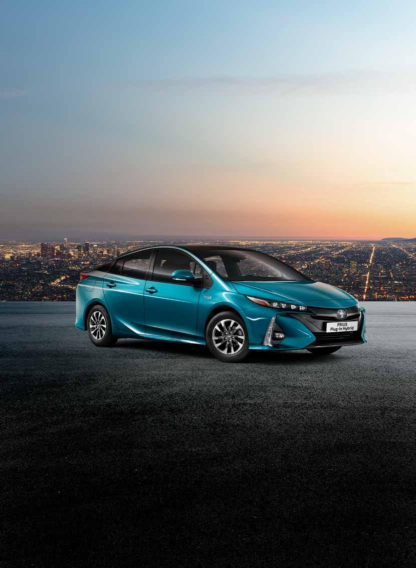 PRIUS Plug-in 1 Reprezentatywny przykład dla Kredytu SMARTPLAN: cena nowego samochodu 70 000,00 zł, wpłata własna 21 000,00 zł, czas obowiązywania umowy 36 miesięcy, miesięczna wartość raty