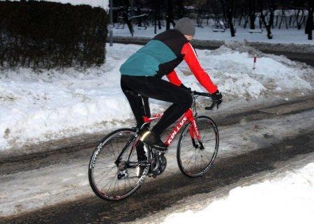 wygląda efektownie. Napęd i hamulce URC został wyposażony w Shimano Ultegra.