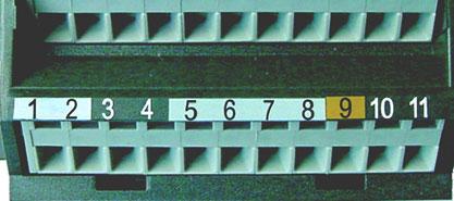 DIN4 Wejście binarne 4 9 - Wyjście izolowane +4 V / maks.