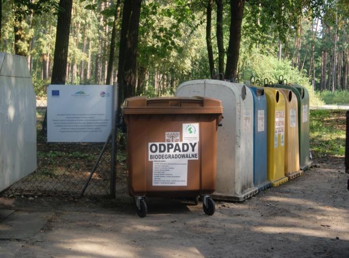 terenie gminy Dębica poprzez zakup pojemników do