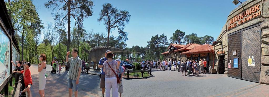 JURAPARK SOLEC KUJAWSKI park edukacji i rekreacji Położony między Bydgoszczą a Toruniem JuraPark w Solcu Kujawskim jest obiektem turystycznym ulokowanym w przepięknej leśnej scenerii.