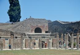 Zwiedzanie Florencji: Piazza del Duomo, katedra NMP Kwietnej, baptysterium, kampanila, Piazza della Signoria, ko- Êció Êw. Krzy a, Palazzo Vecchio, most Ponte Vecchio.