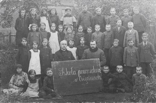 Ukończył ją około 1924 r. Z tego okresu zachowała się jedna zbiorowa fotografia. Stefan Mantaj w ostatnim rzędzie u góry, czwarty z prawej strony fotografii.